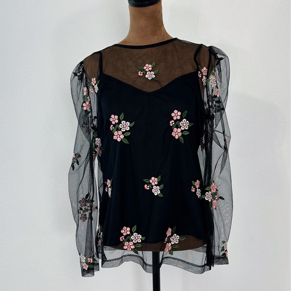 Who What Wear "Tossed Flowers" sheer mesh top in size M, new with tags